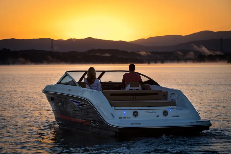 Slide: The Image of Sea Ray 250 SLX 2016 - 9