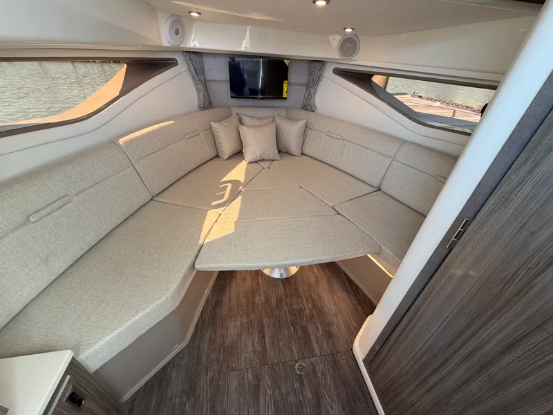Slide: The Image of Sea Ray Sundancer 320 Outboard 2026 - 56