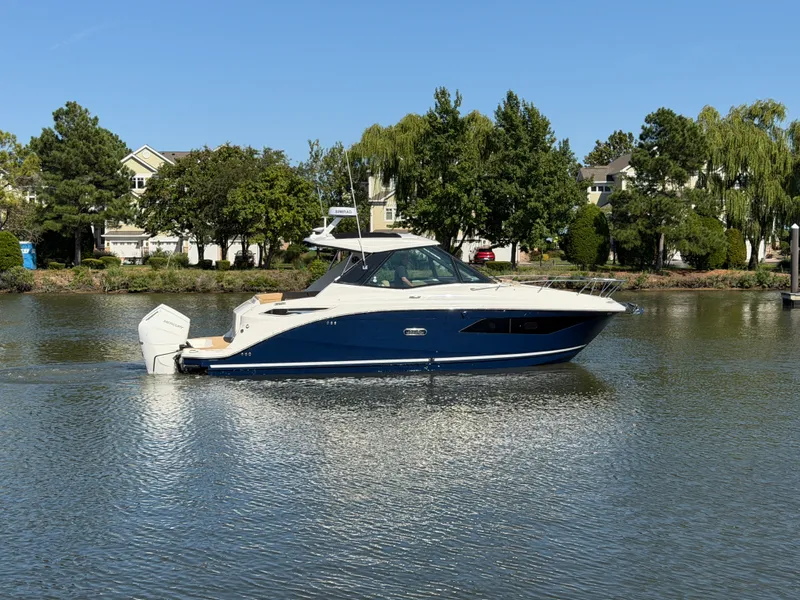 The Image of Sea Ray Sundancer 320 Outboard 2026 - 0