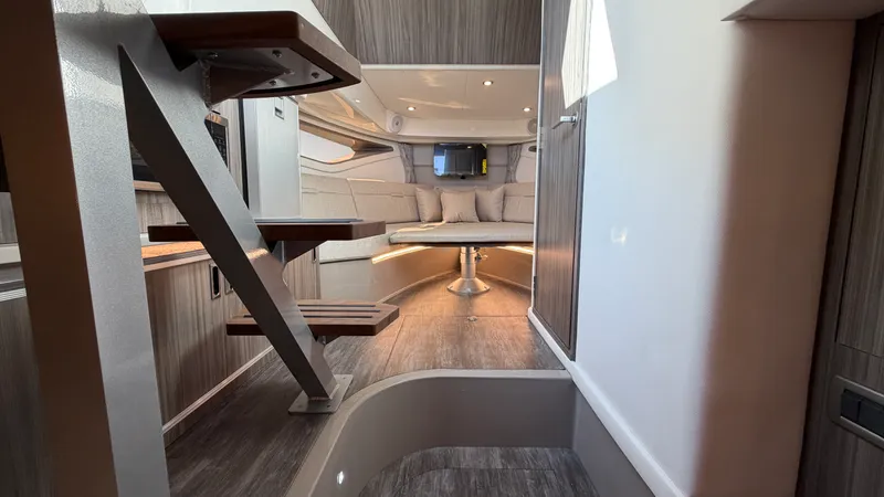 Slide: The Image of Sea Ray Sundancer 320 Outboard 2026 - 68