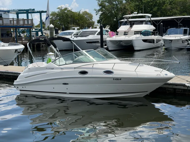 The Image of Sea Ray 240 SUNDANCER 2011 - 0