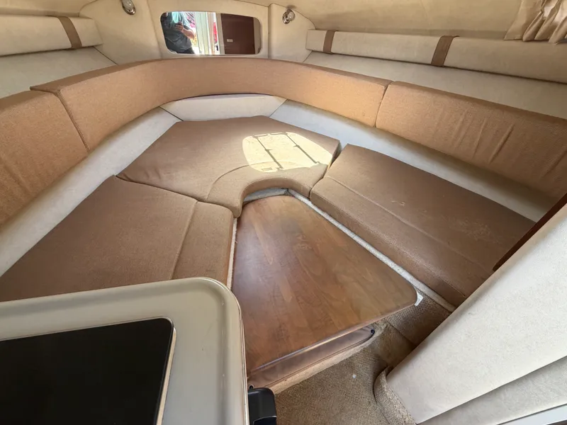 Slide: The Image of Sea Ray 240 SUNDANCER 2011 - 35