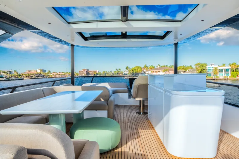 Slide: The Image of Azimut Fly 72 2026 - 74