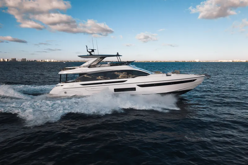 Slide: The Image of Azimut Fly 72 2026 - 14