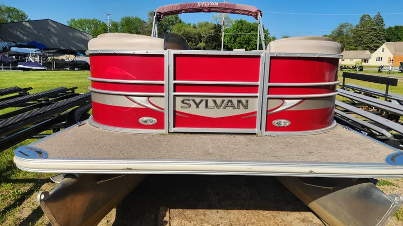 Slide: The Image of Sylvan MIRAGE 8524 2014 - 2