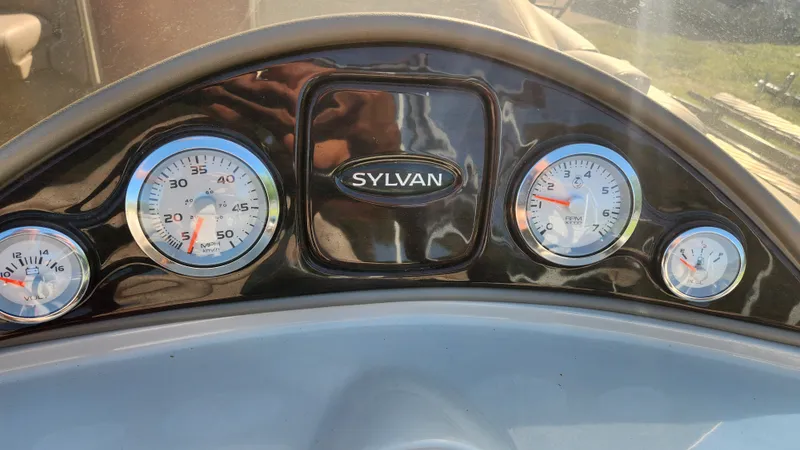 Slide: The Image of Sylvan MIRAGE 8524 2014 - 21