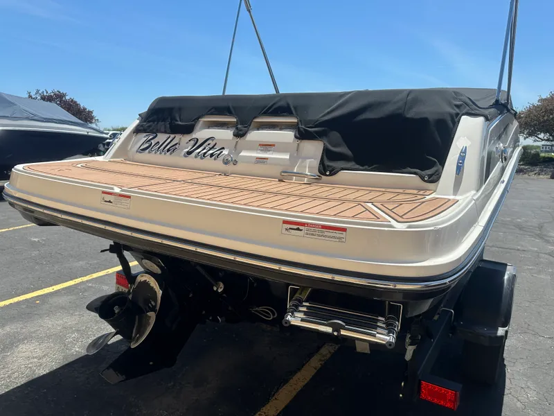 Slide: The Image of Bayliner VR5 Bowrider I/O 2022 - 2
