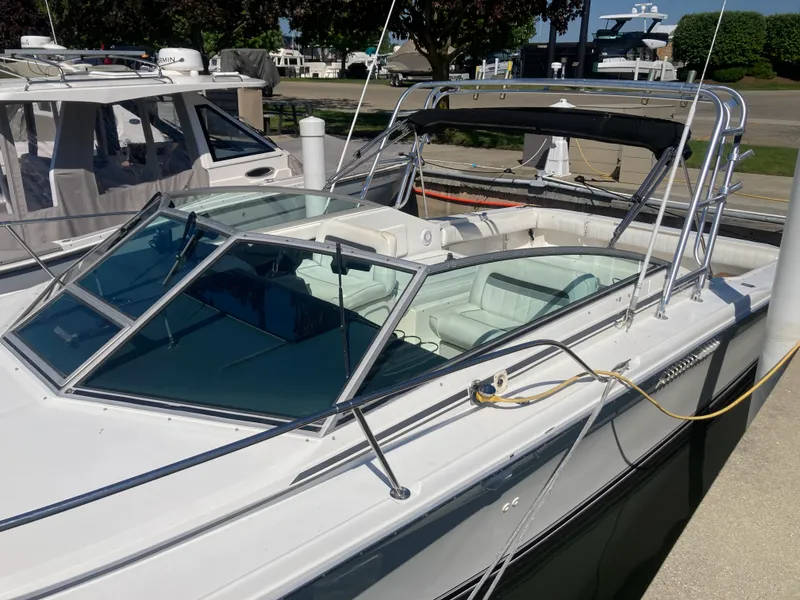 Slide: The Image of Sea Ray AMBERJACK 1992 - 3