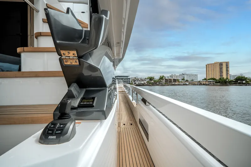 Slide: The Image of Azimut Fly 78 2026 - 15