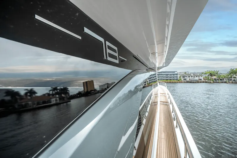 Slide: The Image of Azimut Fly 78 2026 - 16