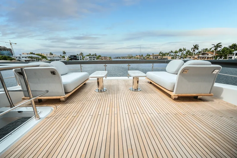 Slide: The Image of Azimut Fly 78 2026 - 19