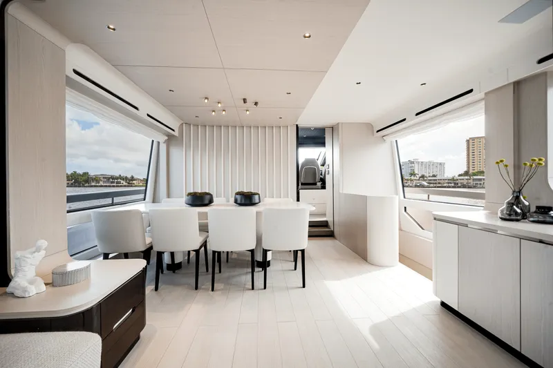 Slide: The Image of Azimut Fly 78 2026 - 33