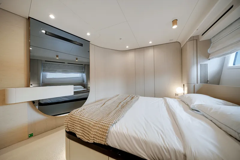 Slide: The Image of Azimut Fly 78 2026 - 52