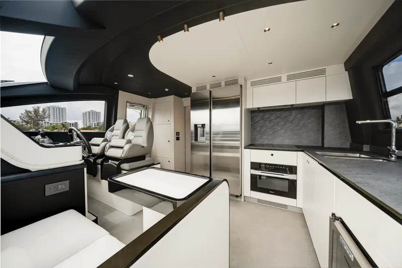 Slide: The Image of Azimut Fly 78 2026 - 70