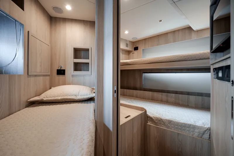 Slide: The Image of Azimut Fly 78 2026 - 74