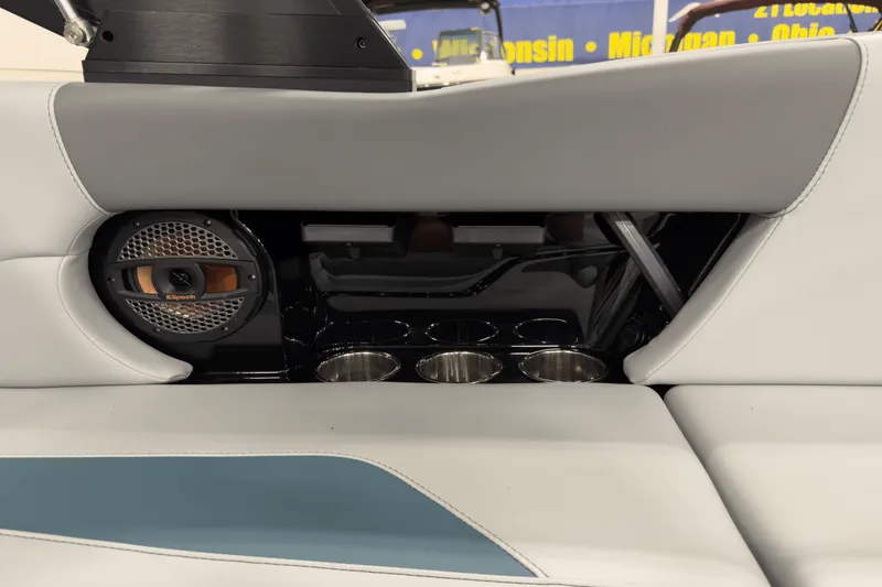 Slide: The Image of Mastercraft NXT21 2025 - 21