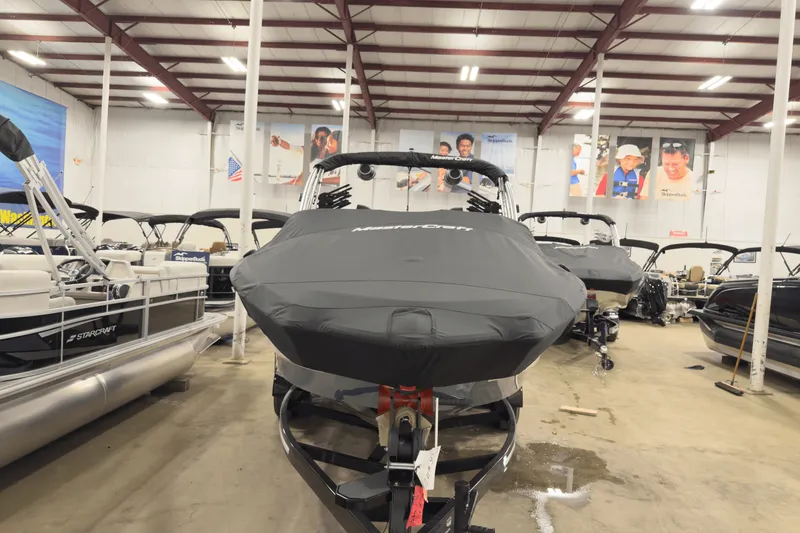 Slide: The Image of Mastercraft NXT21 2025 - 45