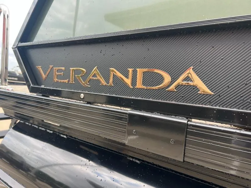 Slide: The Image of Veranda VR235VLI 2026 - 12
