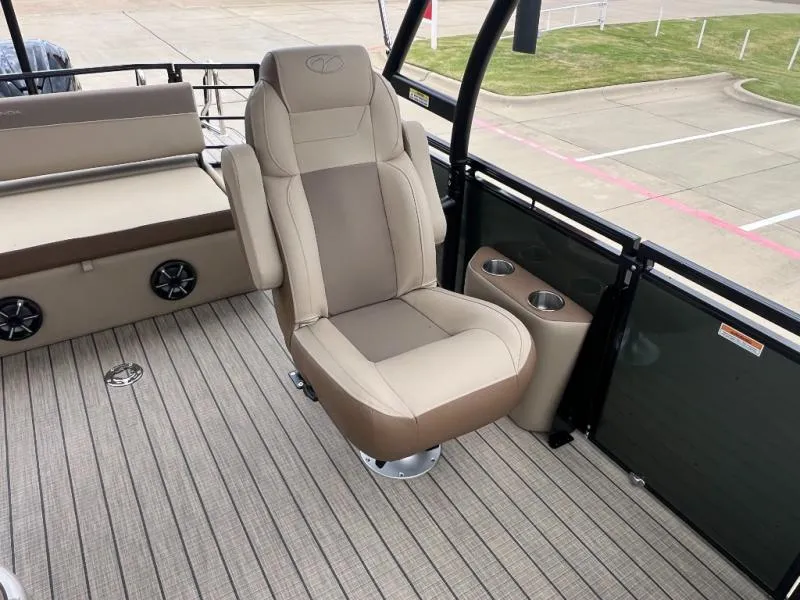 Slide: The Image of Veranda VR235VLI 2026 - 22