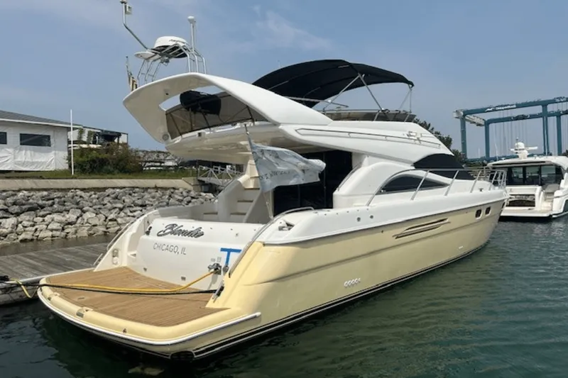 Slide: The Image of Viking 52 FLYBRIDGE 1998 - 8