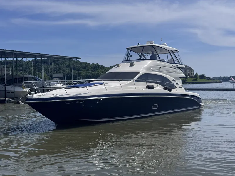 The Image of Sea Ray 550 SEDAN BRIDGE 2005 - 0