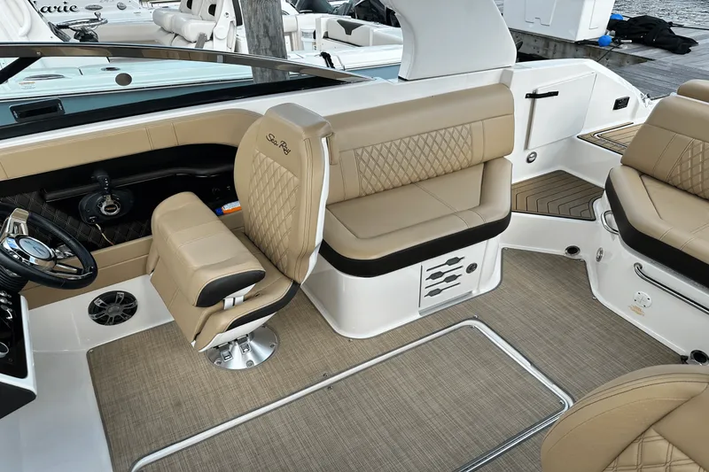 Slide: The Image of Sea Ray 250 SLX 2019 - 12