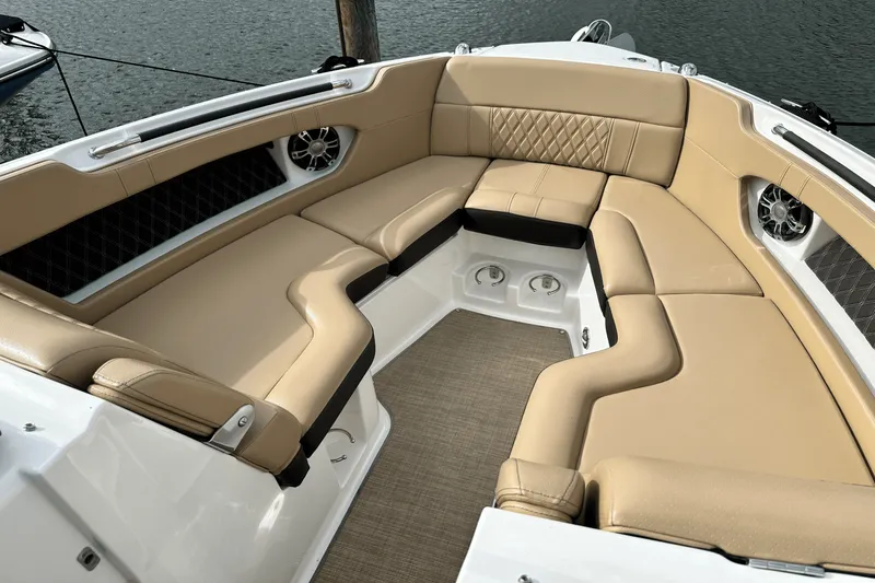 Slide: The Image of Sea Ray 250 SLX 2019 - 16