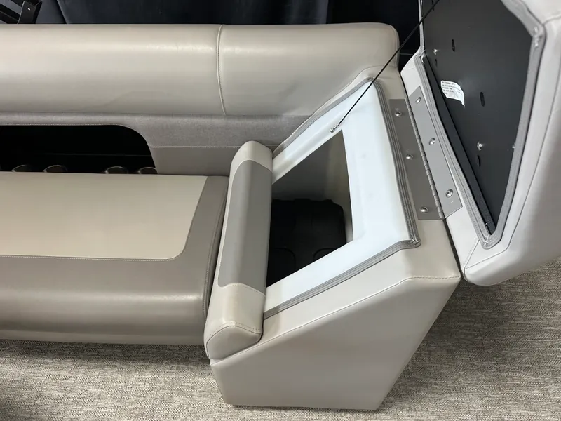 Slide: The Image of Premier 230 SUNSATION TRITOON 2024 - 37
