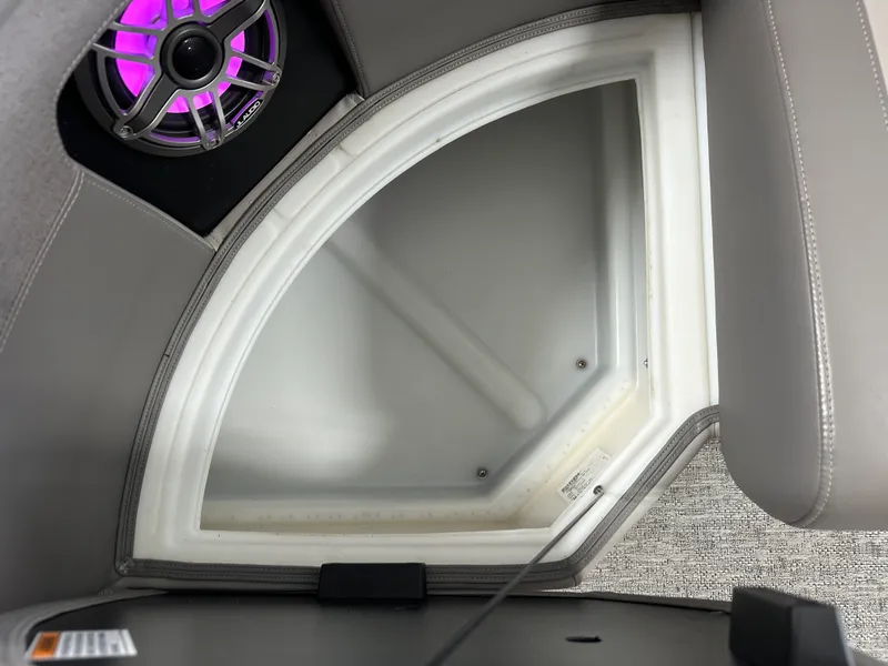 Slide: The Image of Premier 230 SUNSATION TRITOON 2024 - 65