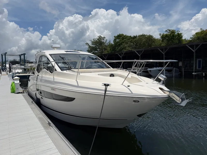 The Image of Sea Ray Sundancer 350 Coupe 2019 - 3