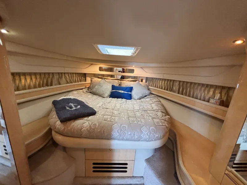 Slide: The Image of Sea Ray 460 SUNDANCER 2000 - 17
