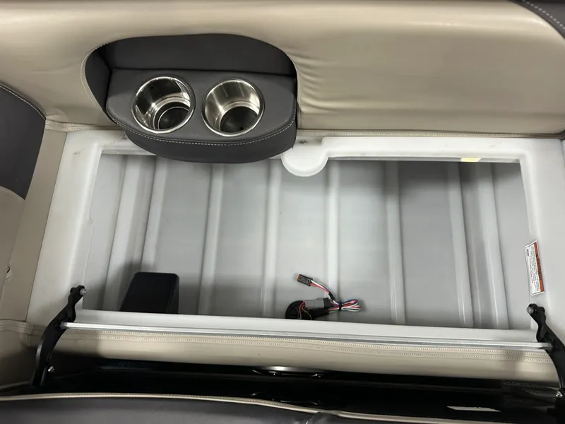 Slide: The Image of Premier 230 SUNSATION TRITOON 2023 - 55