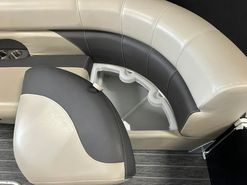 Slide: The Image of Premier 230 SUNSATION TRITOON 2023 - 58