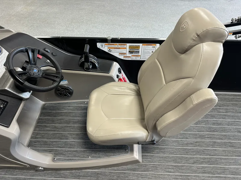 Slide: The Image of Premier 230 SUNSATION TRITOON 2023 - 36