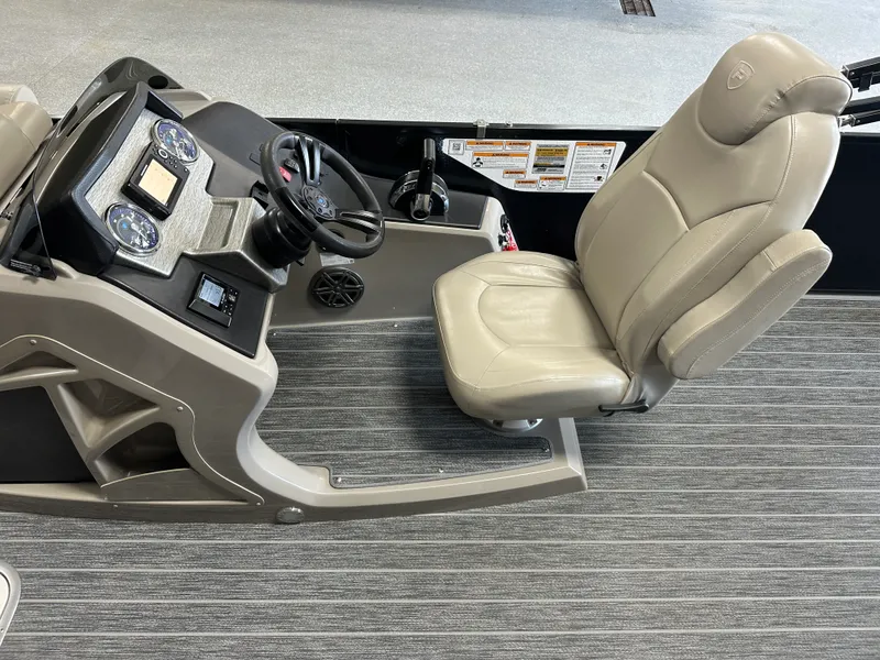Slide: The Image of Premier 230 SUNSATION TRITOON 2023 - 35