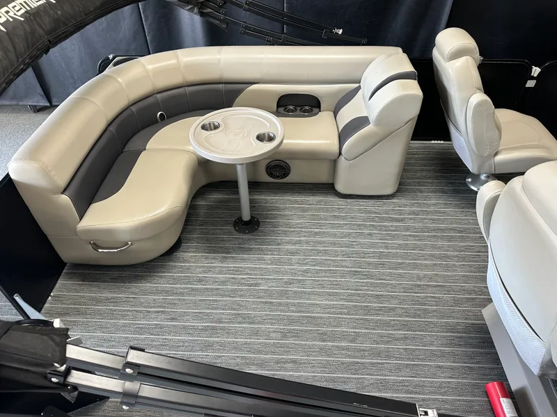 Slide: The Image of Premier 230 SUNSATION TRITOON 2023 - 3