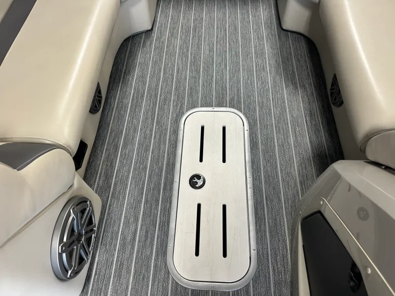 Slide: The Image of Premier 230 SUNSATION TRITOON 2023 - 48