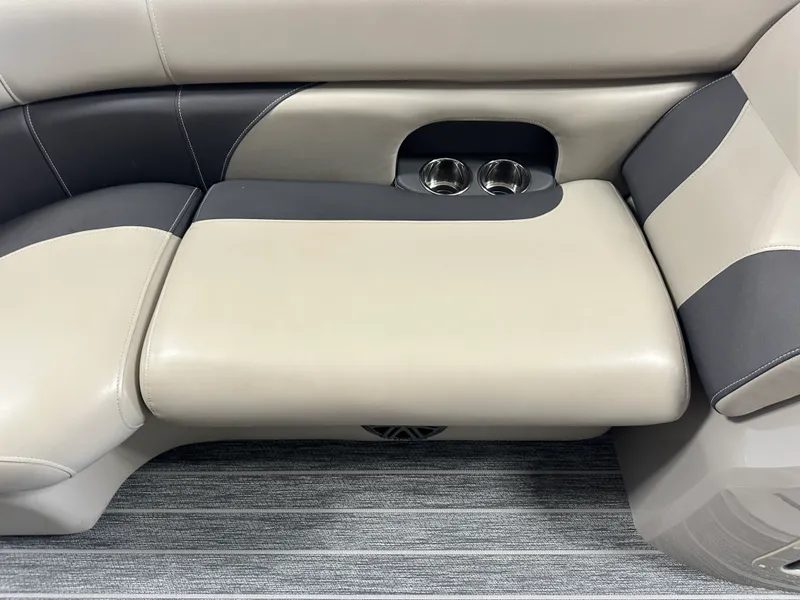 Slide: The Image of Premier 230 SUNSATION TRITOON 2023 - 60