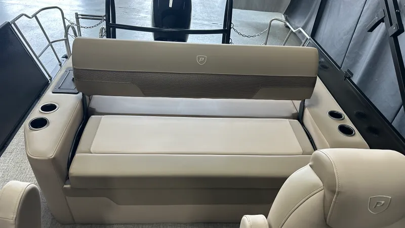 Slide: The Image of Premier 210 SUNSATION 2026 - 22