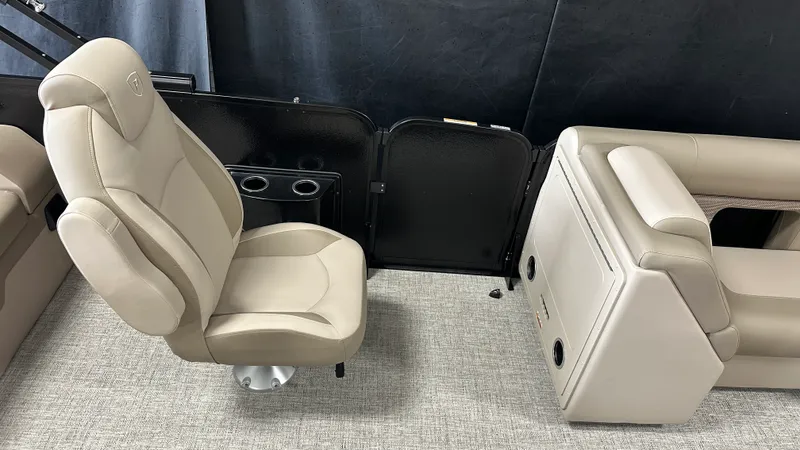 Slide: The Image of Premier 210 SUNSATION 2026 - 23