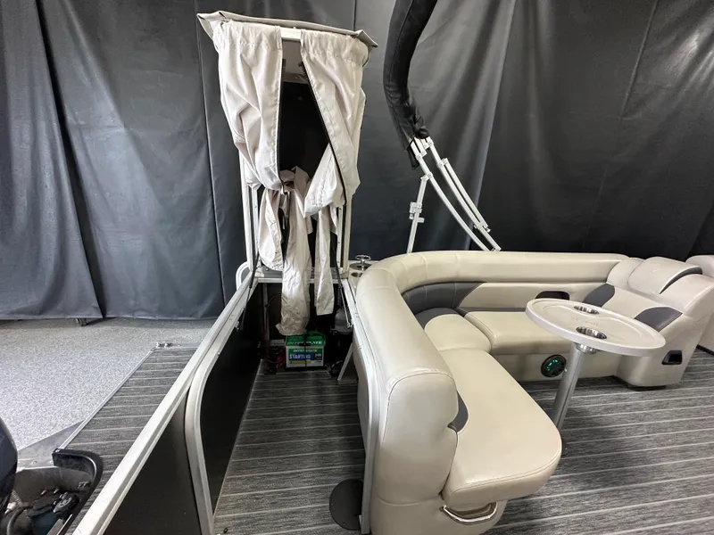 Slide: The Image of Premier 230 SUNSATION TRITOON 2023 - 18