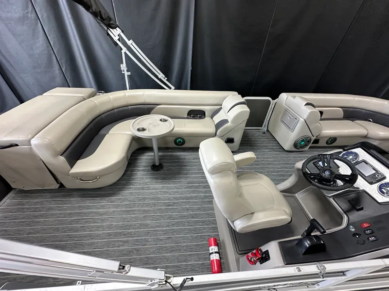 Slide: The Image of Premier 230 SUNSATION TRITOON 2023 - 4