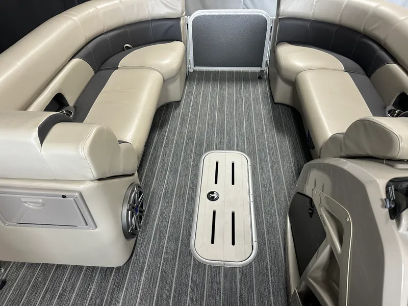 Slide: The Image of Premier 230 SUNSATION TRITOON 2023 - 43