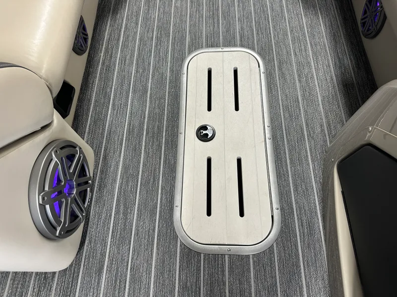 Slide: The Image of Premier 230 SUNSATION TRITOON 2023 - 44
