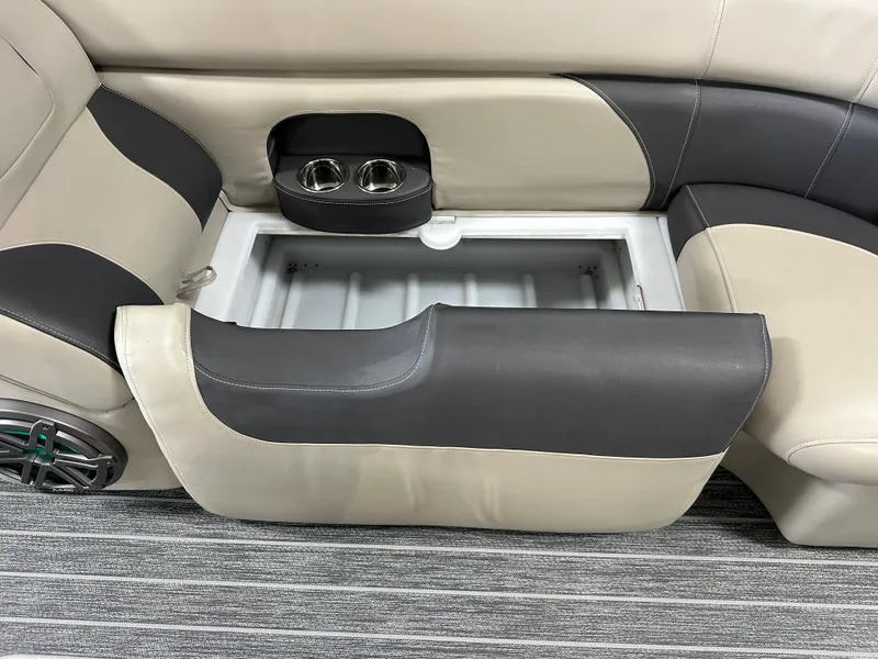 Slide: The Image of Premier 230 SUNSATION TRITOON 2023 - 48
