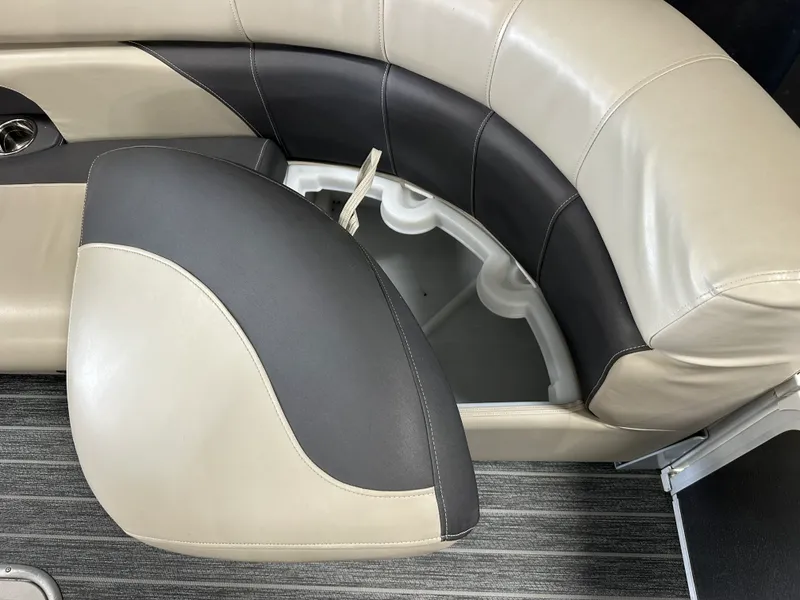 Slide: The Image of Premier 230 SUNSATION TRITOON 2023 - 51