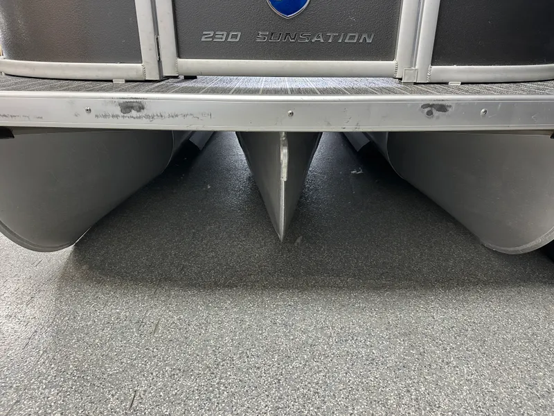 Slide: The Image of Premier 230 SUNSATION TRITOON 2023 - 7