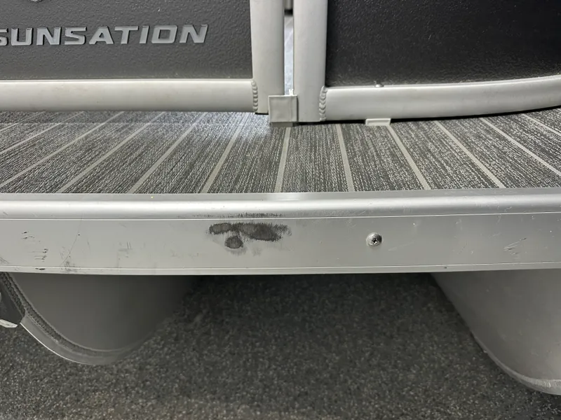 Slide: The Image of Premier 230 SUNSATION TRITOON 2023 - 9