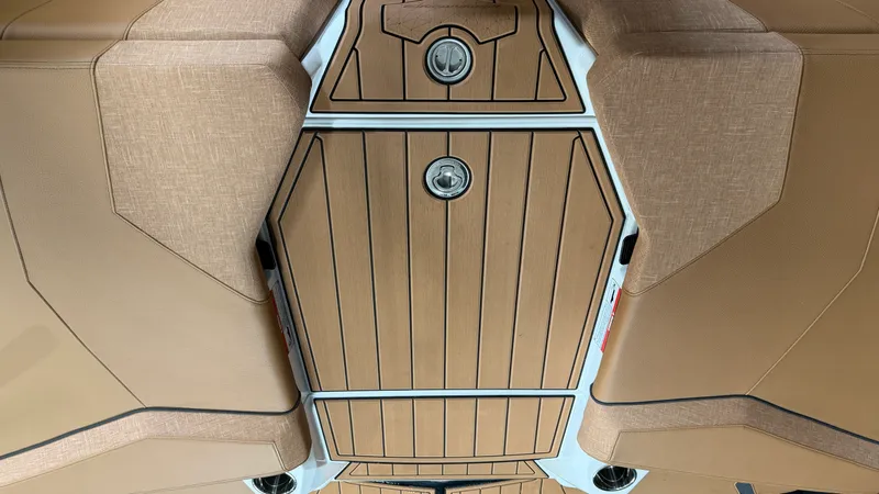 Slide: The Image of Nautique Super Air Nautique GS20 2026 - 24