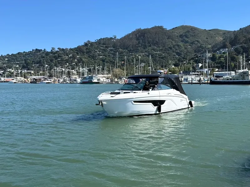 The Image of Cruisers 34 GLS 2023 - 0